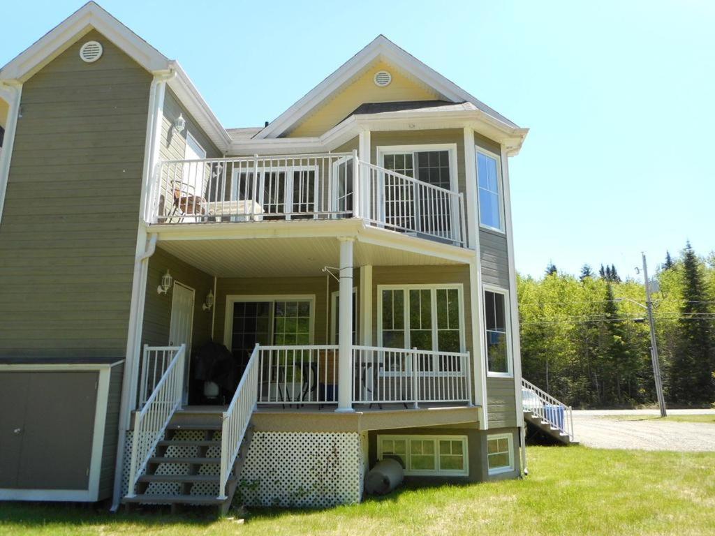 Condo Mont-Edouard LʼAnse-Saint-Jean Exteriér fotografie